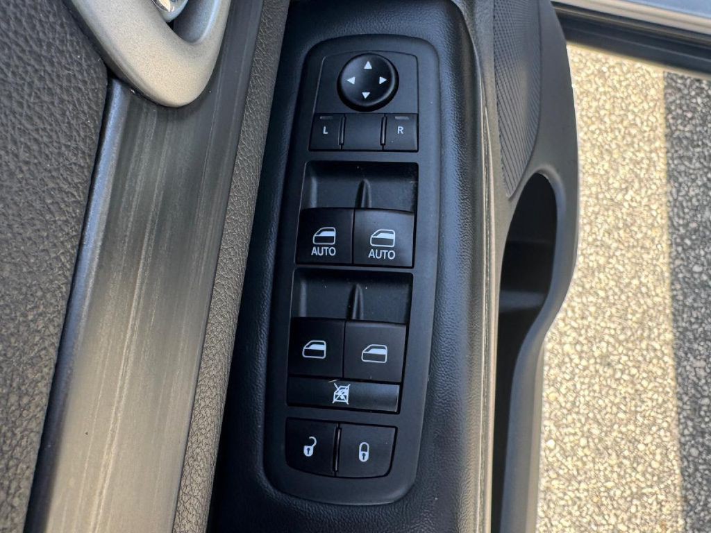 2020 Jeep Grand Cherokee Image 32