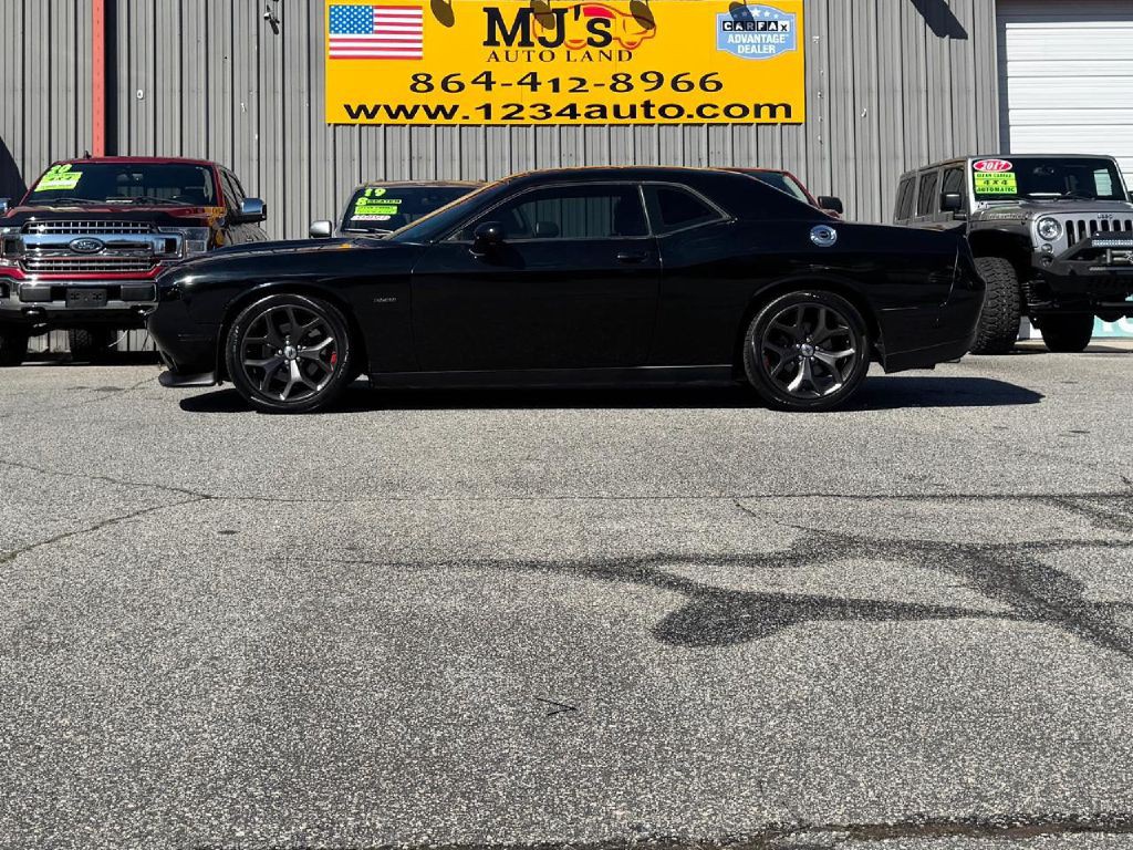 2019 Dodge Challenger Image 2