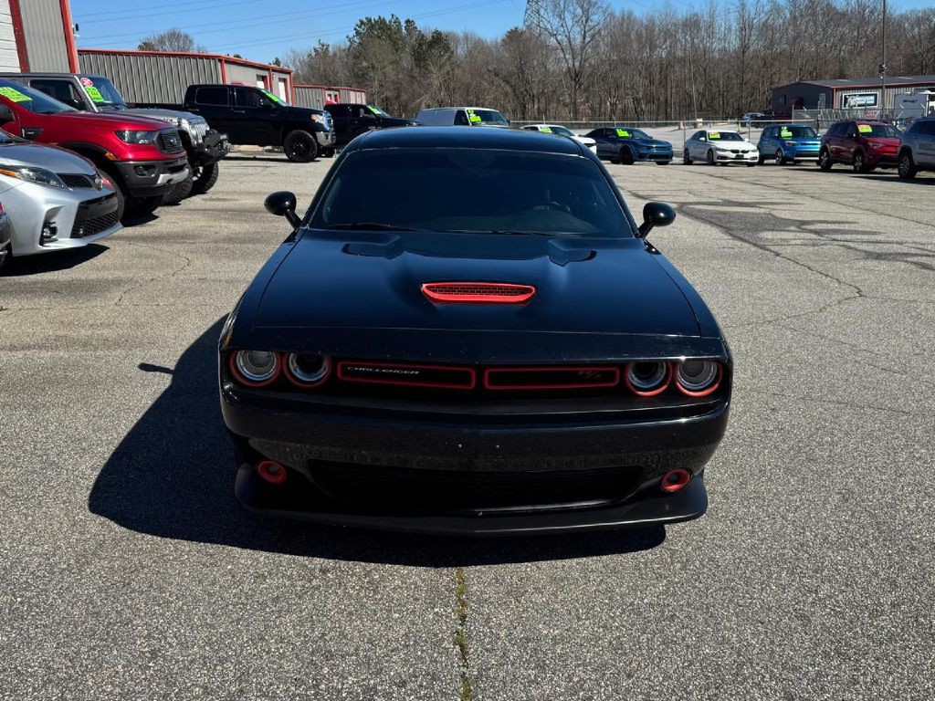 2019 Dodge Challenger Image 6