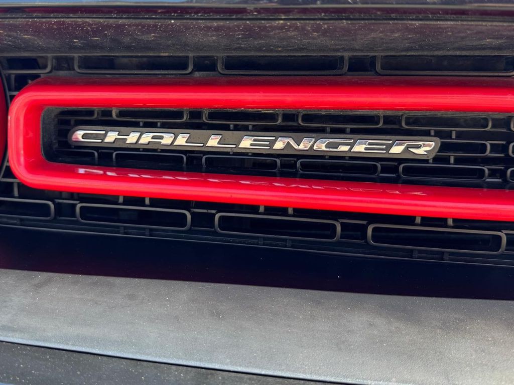 2019 Dodge Challenger Image 7