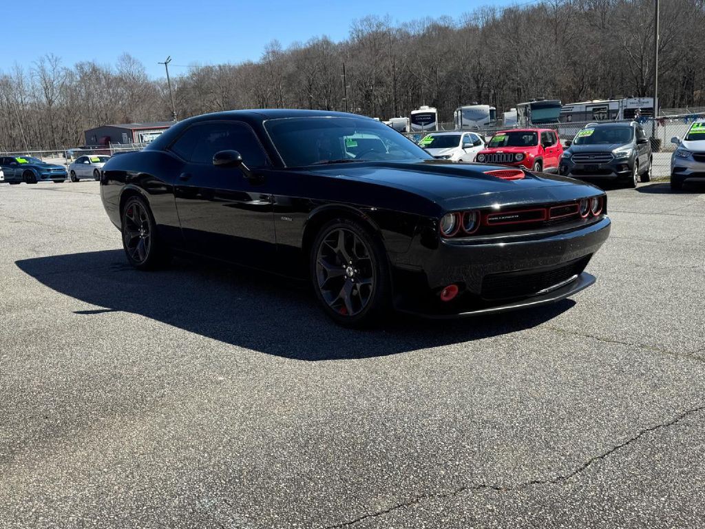 2019 Dodge Challenger Image 8