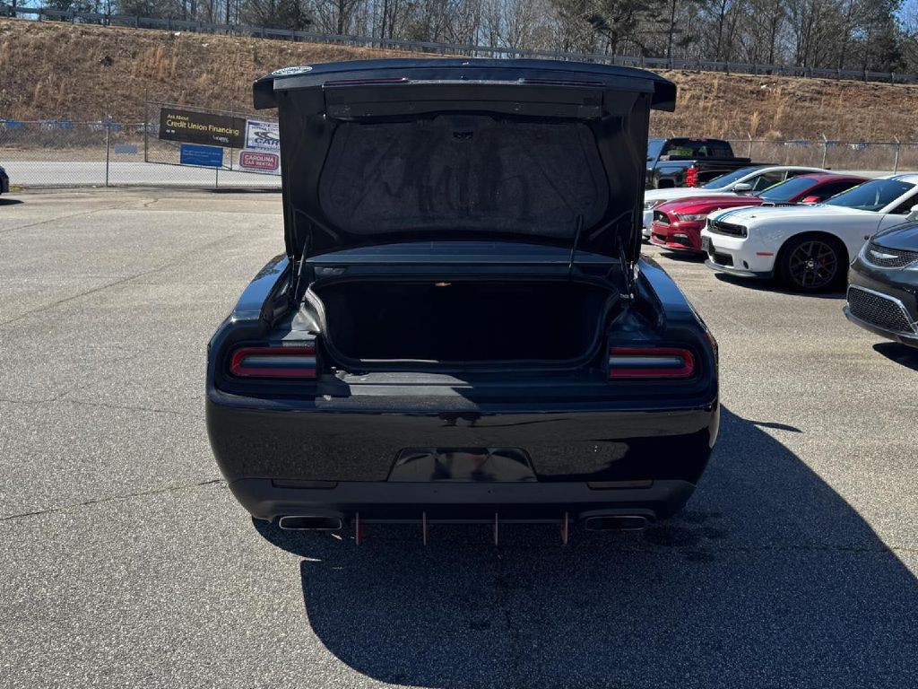 2019 Dodge Challenger Image 22