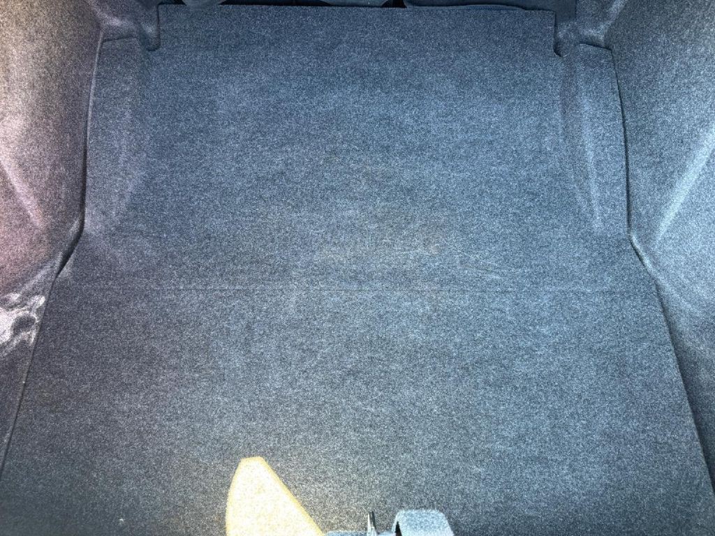 2019 Dodge Challenger Image 23