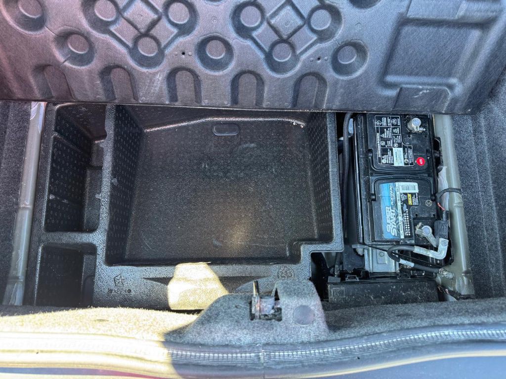 2019 Dodge Challenger Image 24