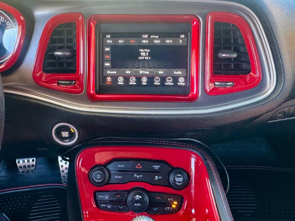 2019 Dodge Challenger Image 46