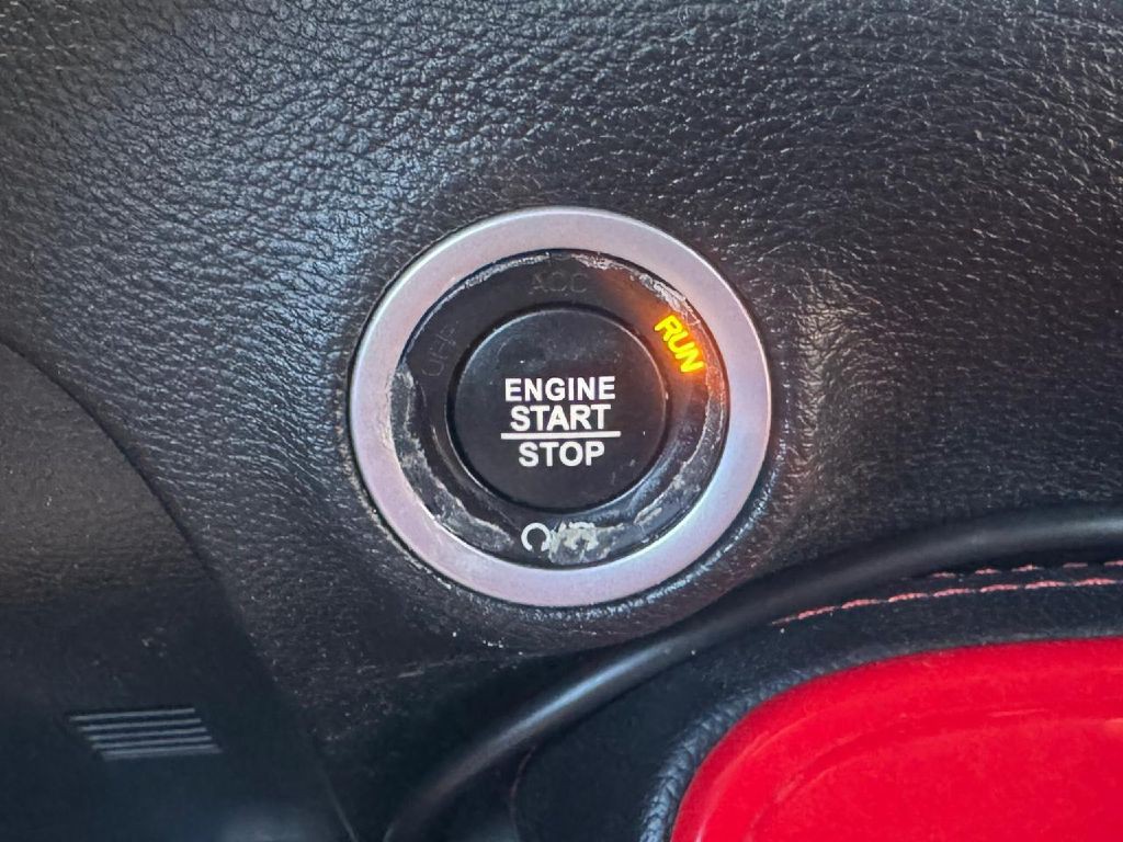 2019 Dodge Challenger Image 52