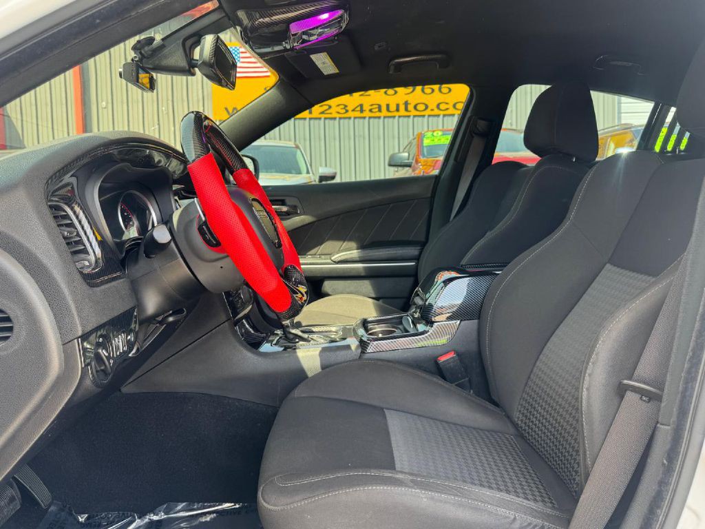 2019 Dodge Charger Image 36