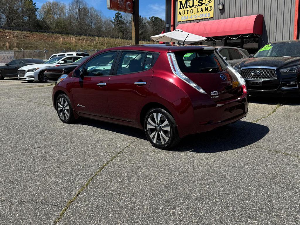 2017 Nissan Leaf Image 23