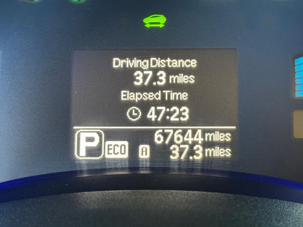 2017 Nissan Leaf Image 34