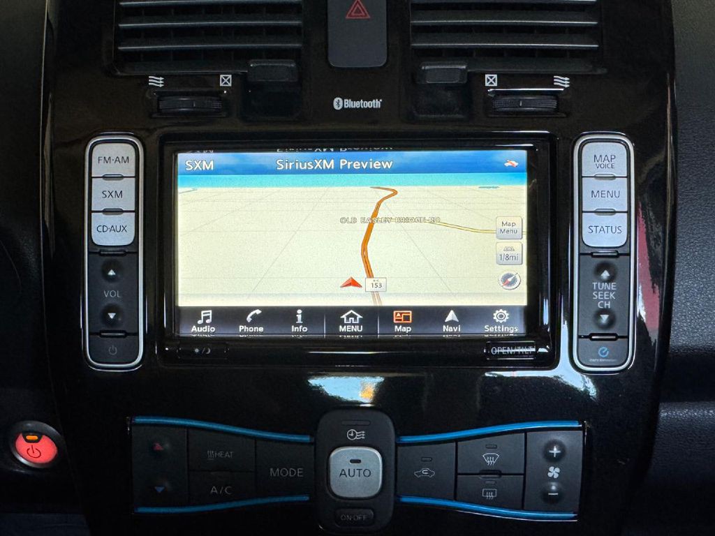 2017 Nissan Leaf Image 44