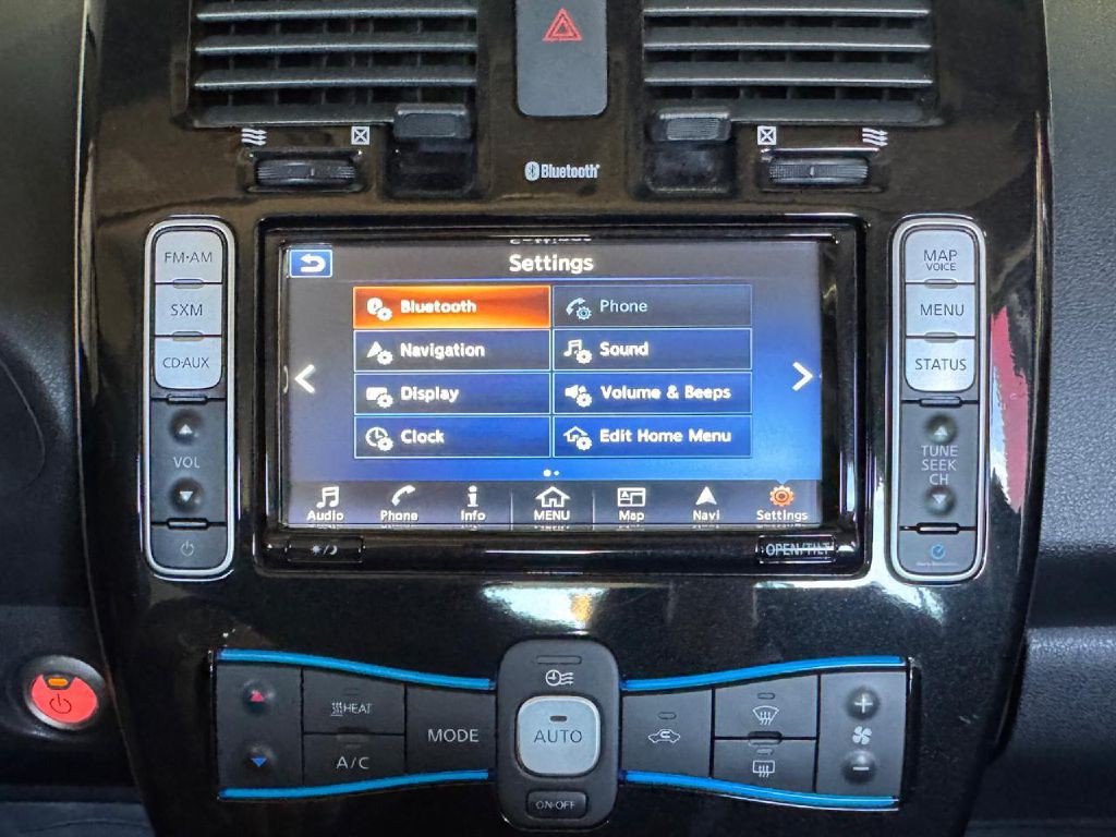 2017 Nissan Leaf Image 47