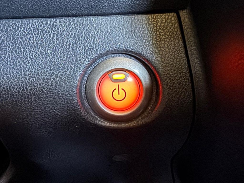 2017 Nissan Leaf Image 50