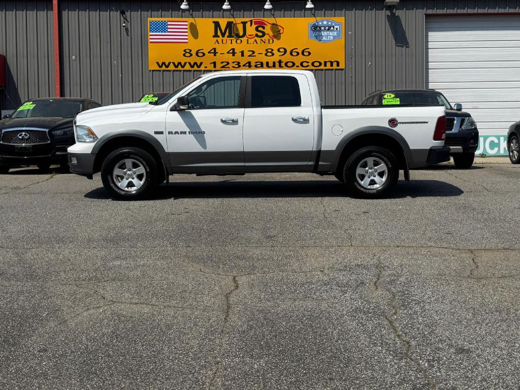 2011 Dodge Ram 1500 Image 2