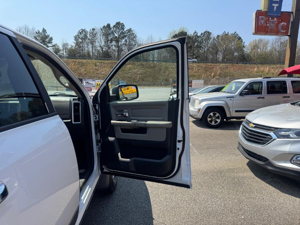 2011 Dodge Ram 1500 Image 9