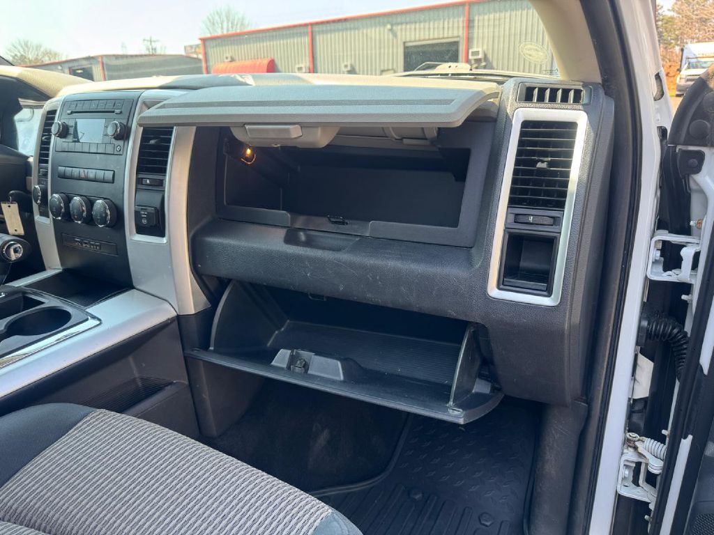 2011 Dodge Ram 1500 Image 10