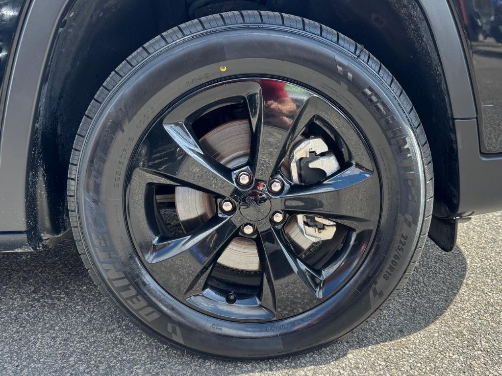 2021 Jeep Cherokee Image 6