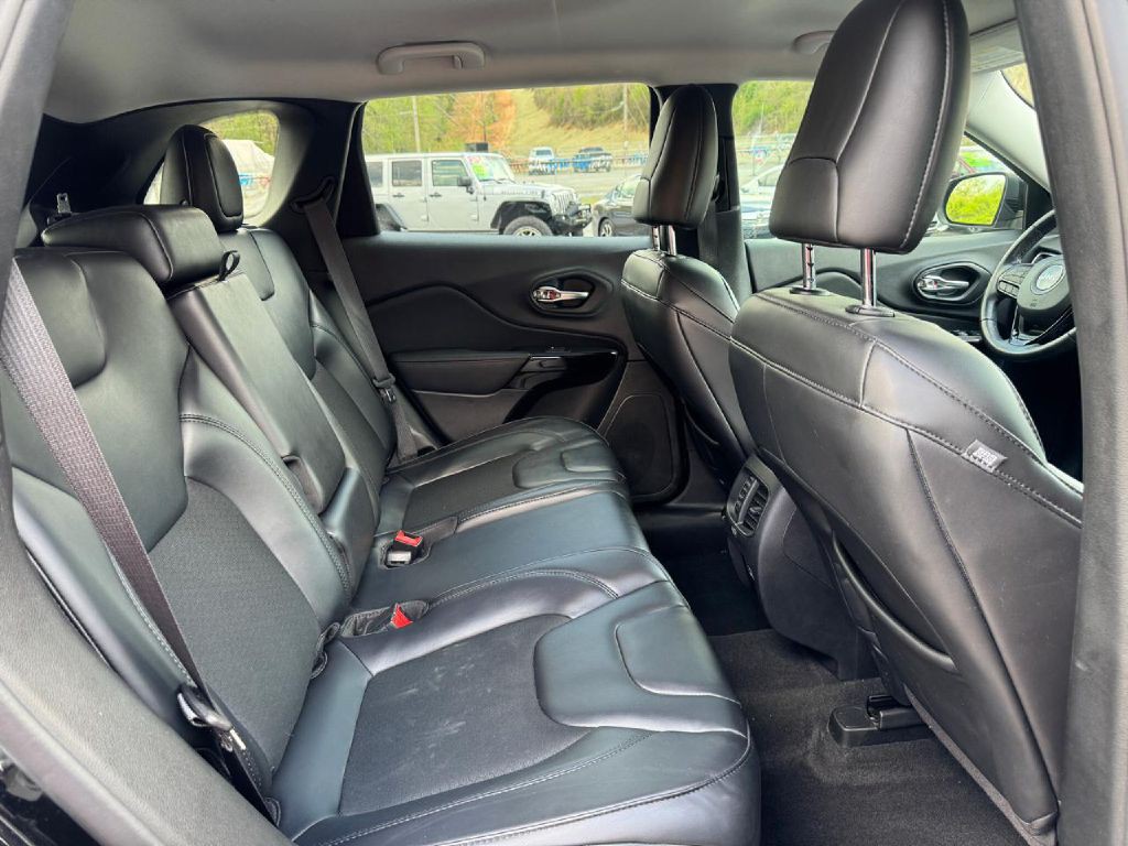 2021 Jeep Cherokee Image 12