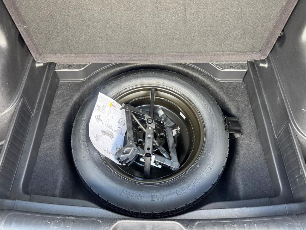 2021 Jeep Cherokee Image 17