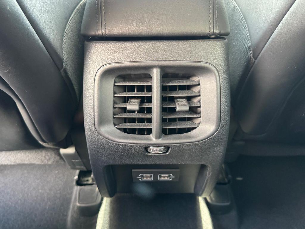 2021 Jeep Cherokee Image 23