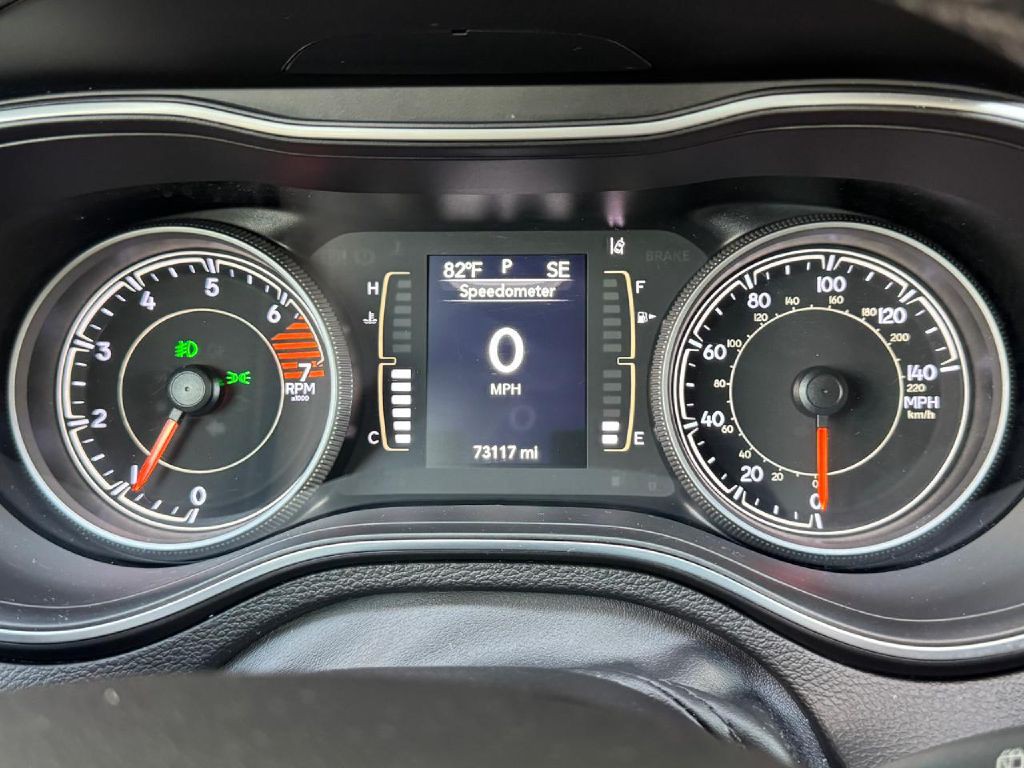 2021 Jeep Cherokee Image 32