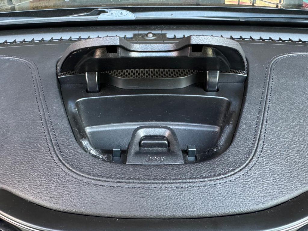 2021 Jeep Cherokee Image 41