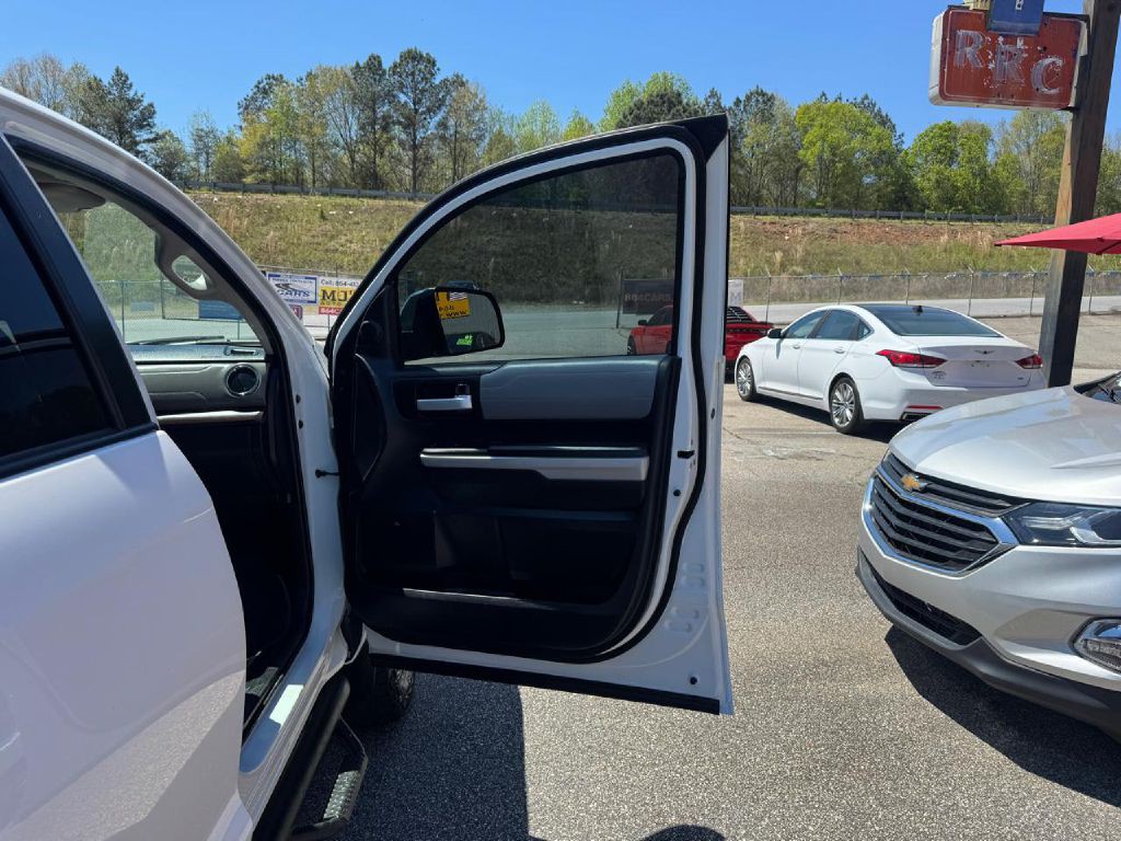 2020 Toyota Tundra Image 7