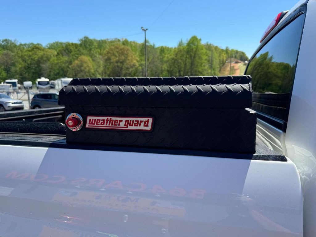 2020 Toyota Tundra Image 16