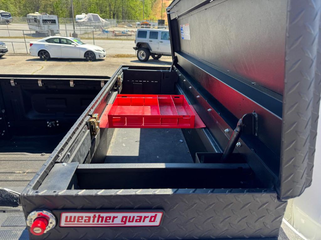 2020 Toyota Tundra Image 17