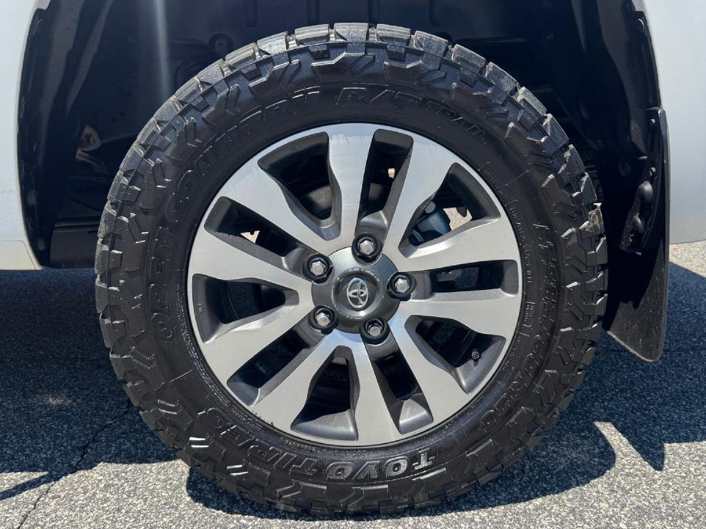 2020 Toyota Tundra Image 29