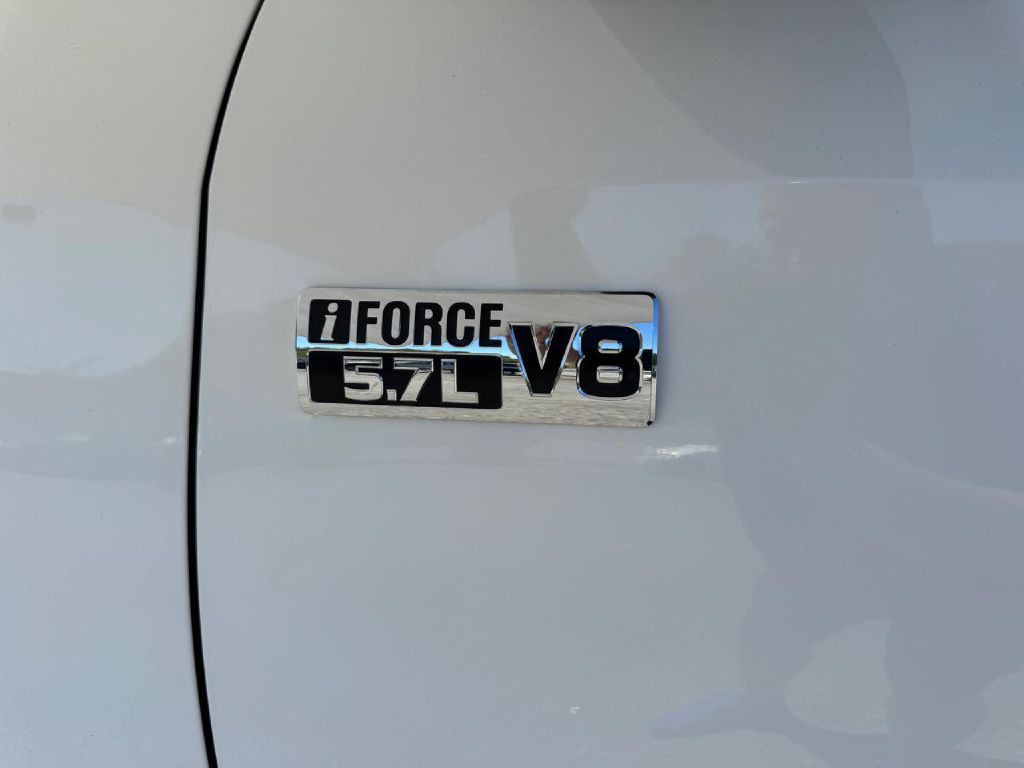 2020 Toyota Tundra Image 33