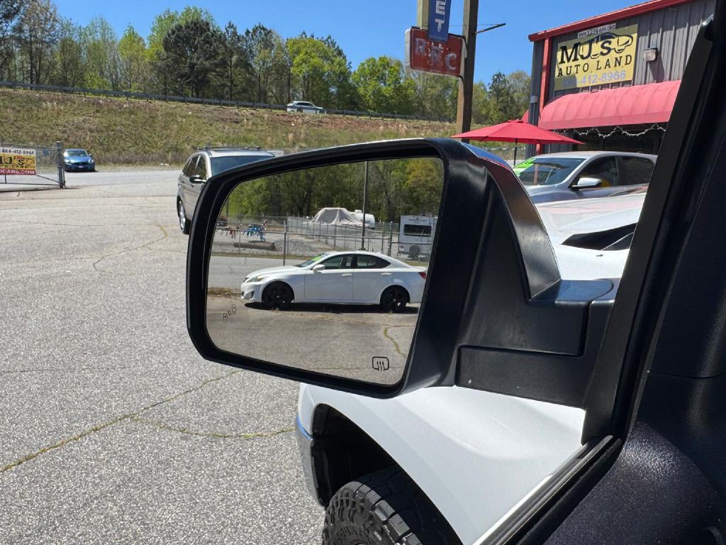 2020 Toyota Tundra Image 34