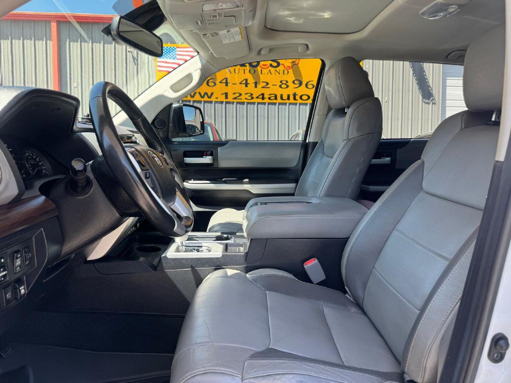 2020 Toyota Tundra Image 40