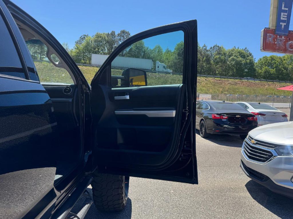 2016 Toyota Tundra Image 11