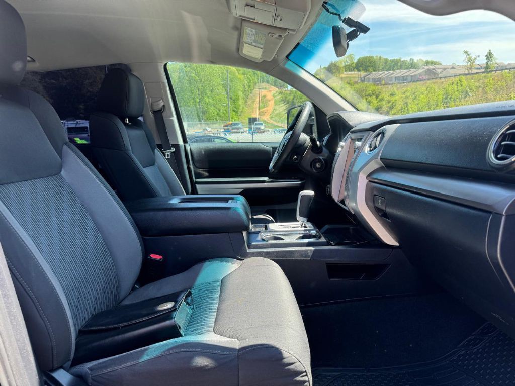 2016 Toyota Tundra Image 14