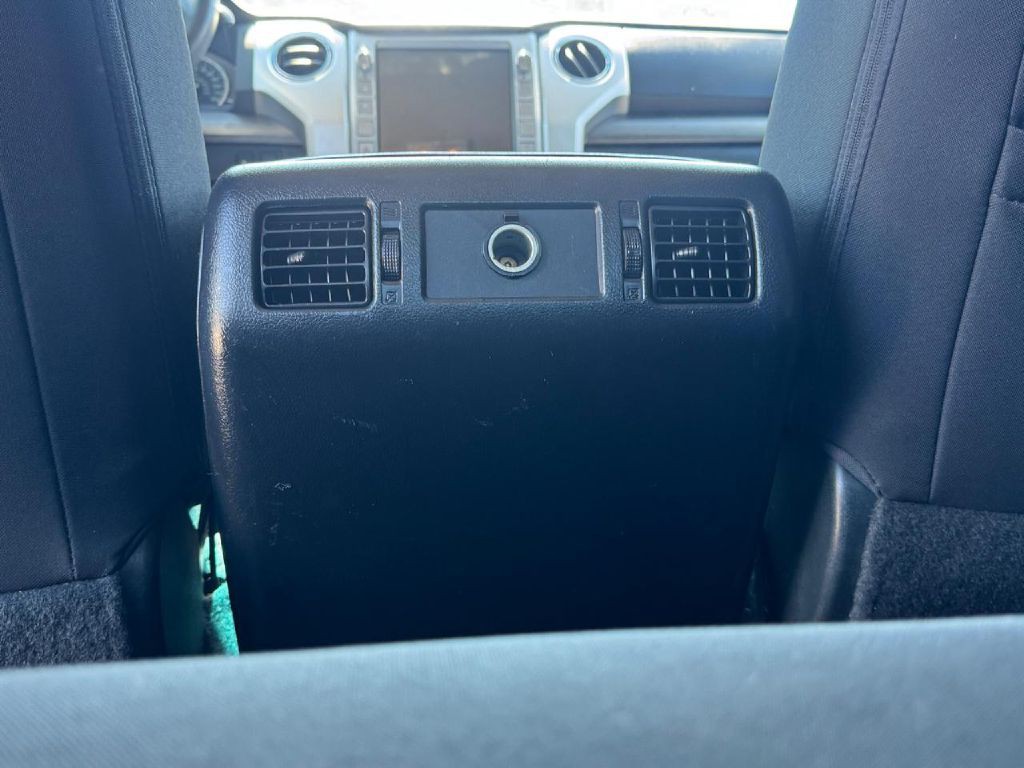2016 Toyota Tundra Image 38
