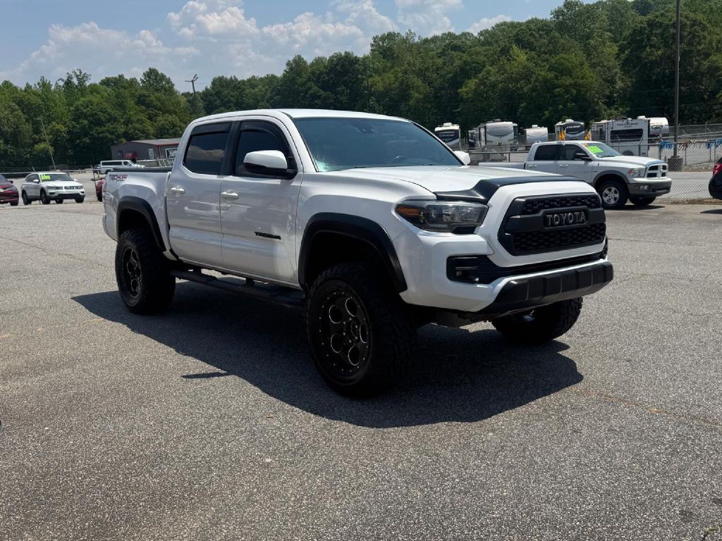2020 Toyota Tacoma Image 6