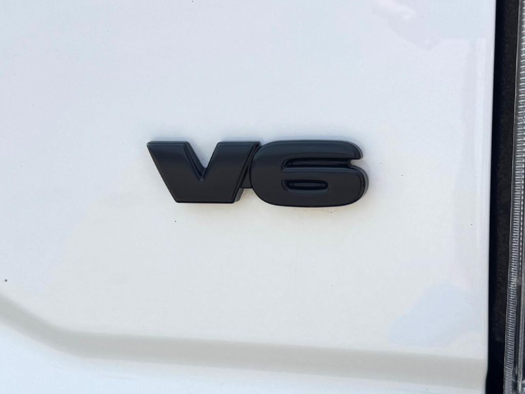 2020 Toyota Tacoma Image 22