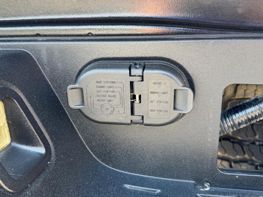 2020 Toyota Tacoma Image 24