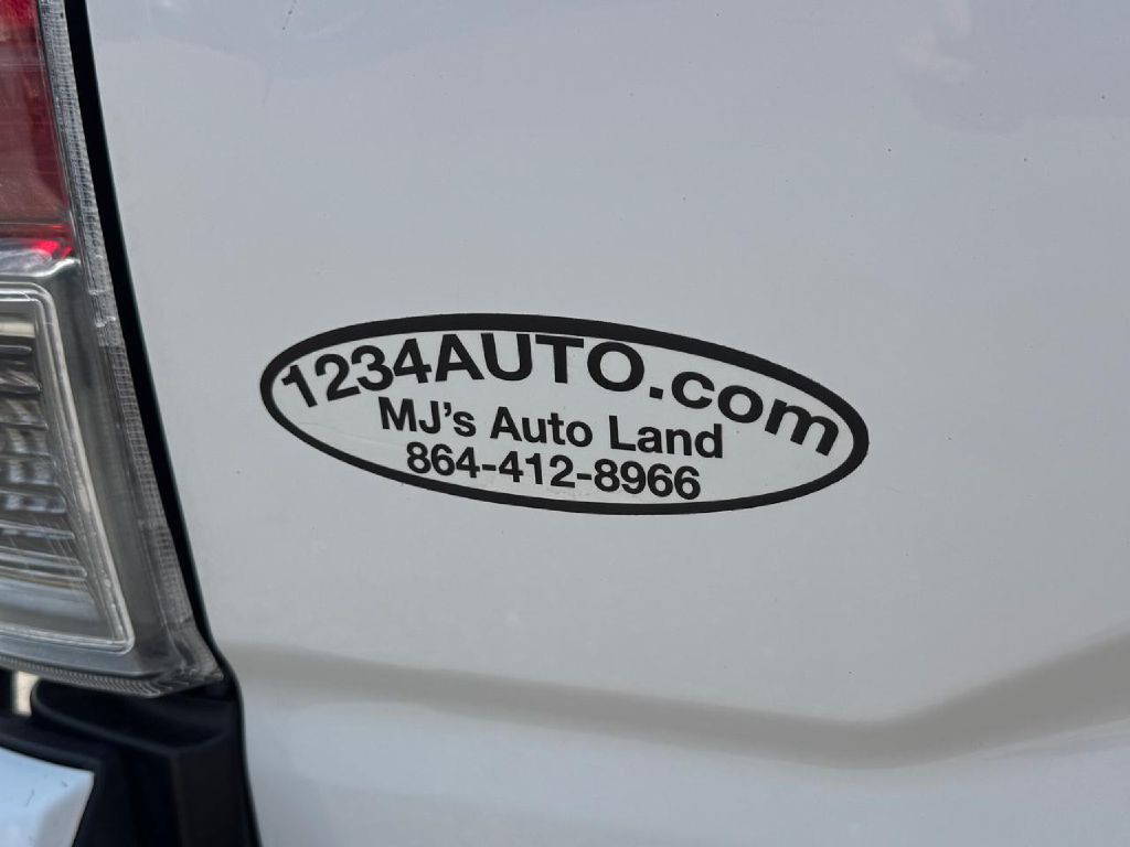 2020 Toyota Tacoma Image 25