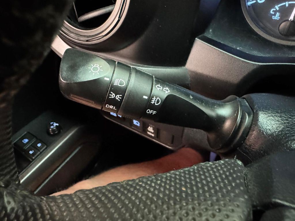 2020 Toyota Tacoma Image 50