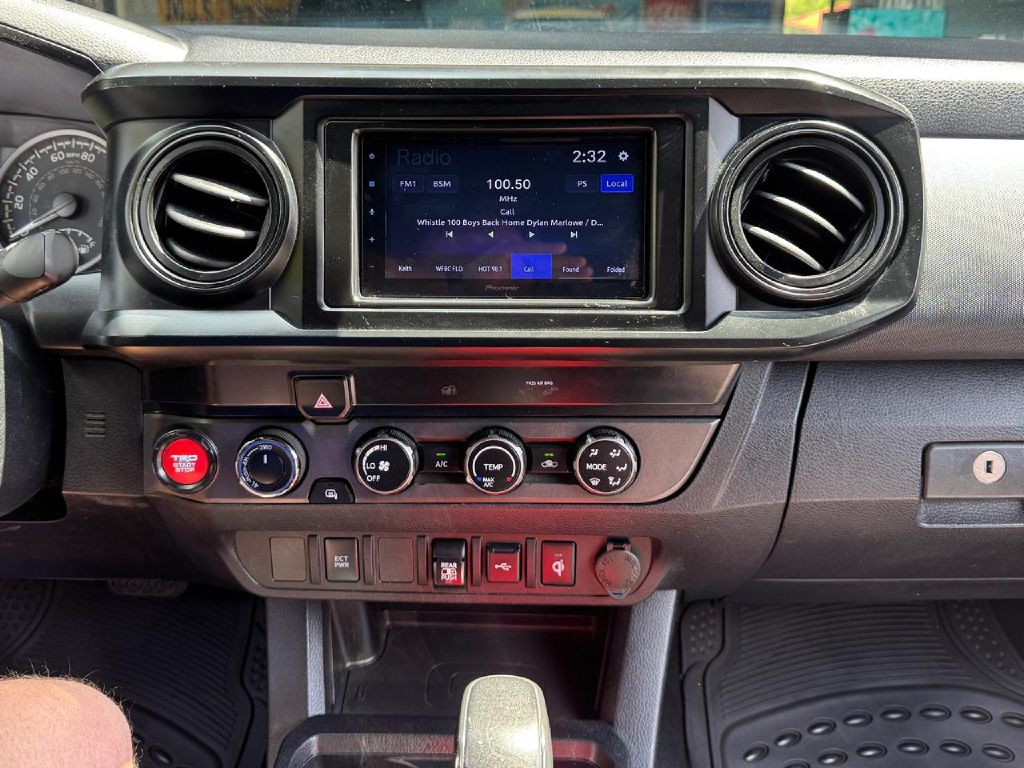 2020 Toyota Tacoma Image 56