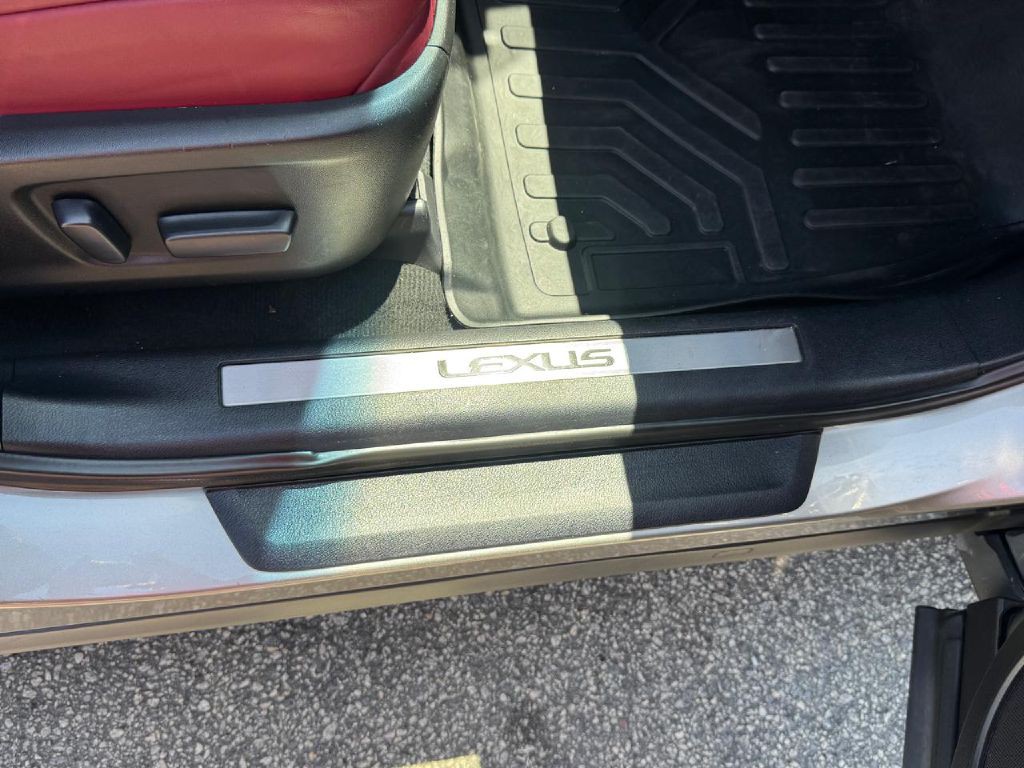 2017 Lexus RX Image 8