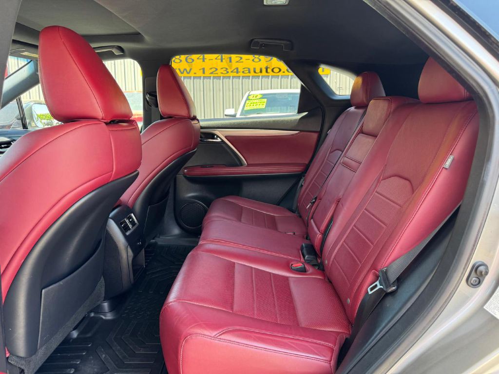 2017 Lexus RX Image 29