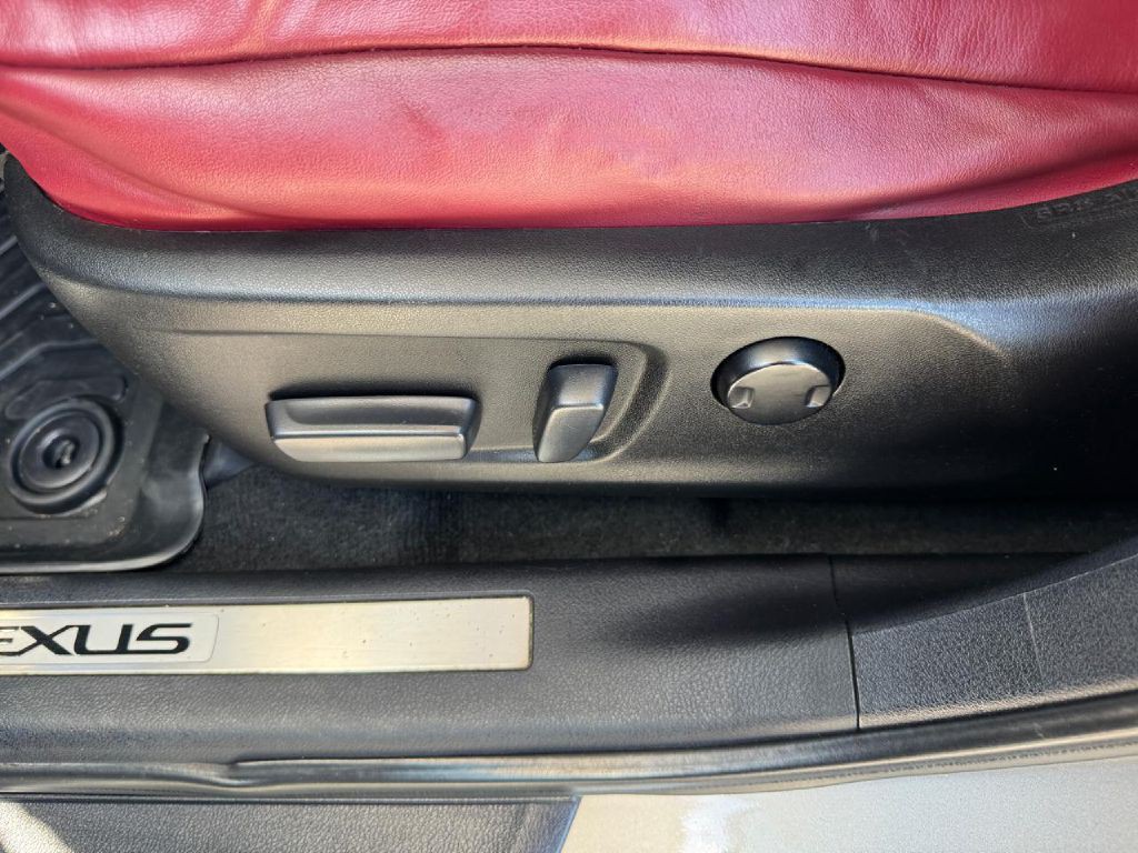 2017 Lexus RX Image 37