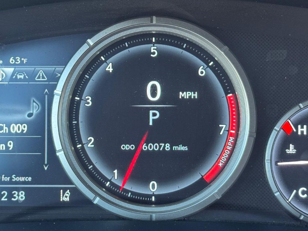2017 Lexus RX Image 42