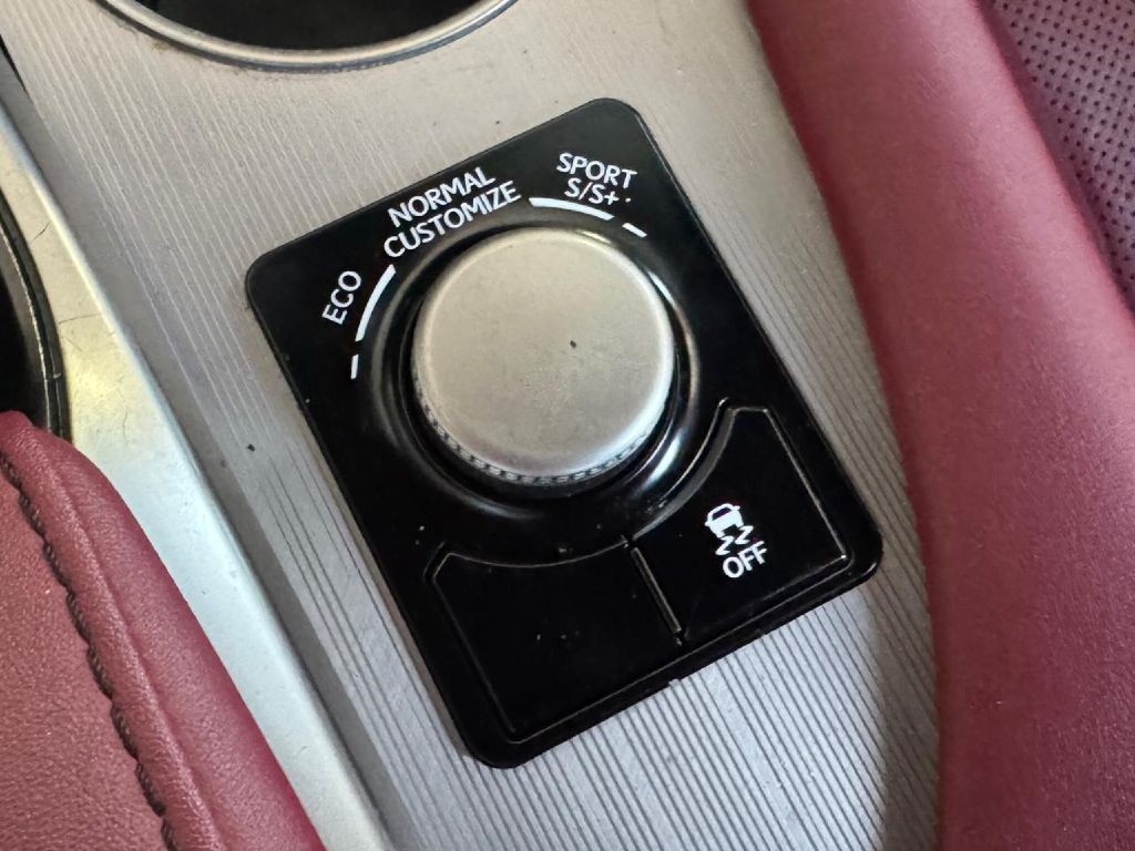 2017 Lexus RX Image 62