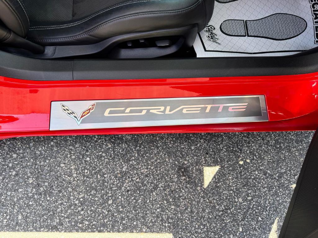 2015 Chevrolet Corvette Image 12