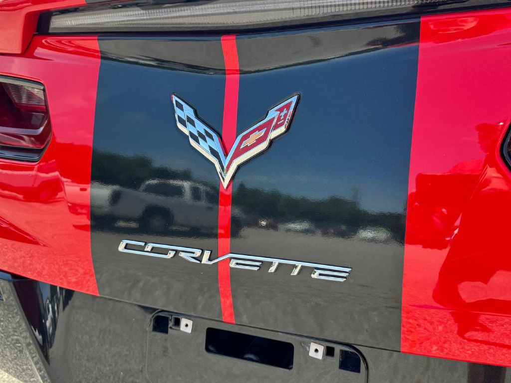 2015 Chevrolet Corvette Image 23