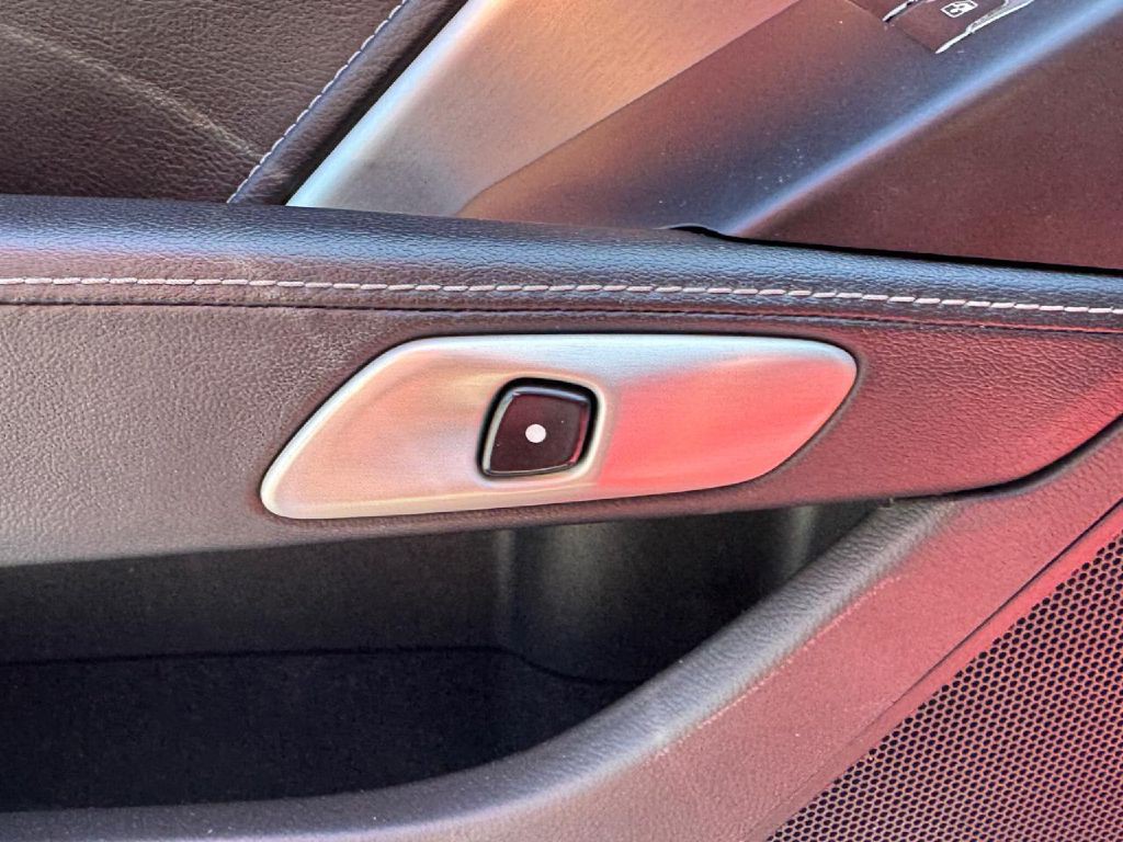 2015 Chevrolet Corvette Image 32
