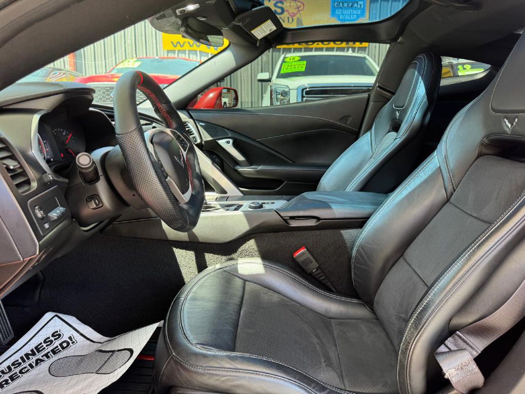 2015 Chevrolet Corvette Image 39